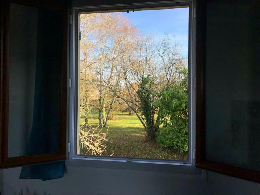 Charmant Gite En Perigord Vert Douchapt Extérieur photo
