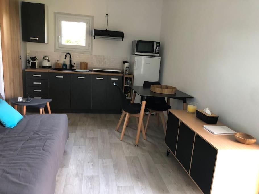 Charmant Gite En Perigord Vert Douchapt Extérieur photo